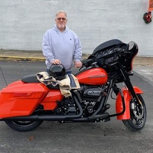 Meet your Posher, Bill